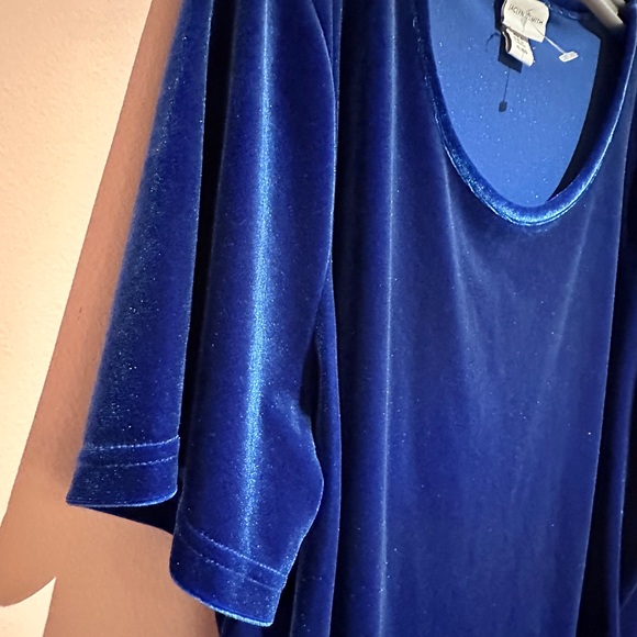 Jaclyn Smith vintage 90s velvet top - Picture 2 of 3